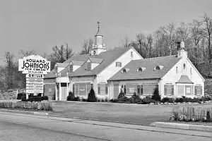 Manpower: Howard Johnson Roadside Restaurant Signs Closed for