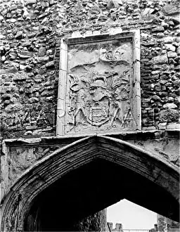 Consist: HOWARD OF NORFOLK ARMS