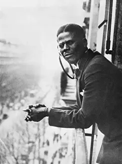 Ambo: Hubert Julian, the Black Eagle, in Paris, Dec