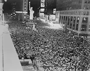 Premature: Huge crowd packed into Times Square, in a premature