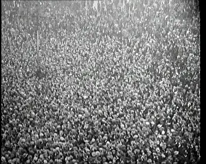 Hear: Huge Irish Crowd Gathering To Hear Eamon De Valera Speak