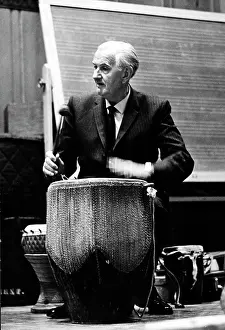 Ilam: Hugh Tracey drumming demo, Drum, Hugh Tracey, Internation