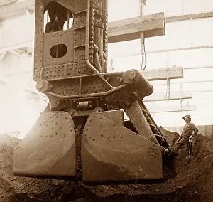 Conneaut: A Hughlett clam-shell hoist with a 12 ton bite