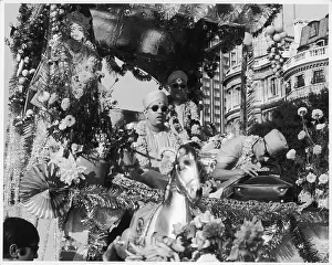 Bill Coward: HUNDU PROCESSION
