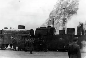 Drives: Hungarian armored train during the Siege of Budapest, 1945