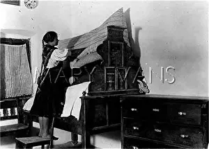 Guesthouses: HUNGARIAN CHAMBER MAID