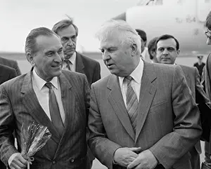 Politburo: Hungarian delegation visits USSR