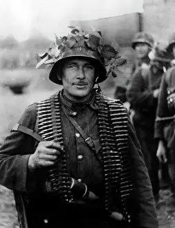 Belts: A Hungarian soldier, 1944