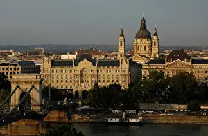 Suspension: HUNGARY. BUDAPEST. Chain Bridge, Gresham Hotel and St. Step