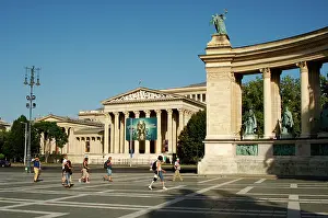 Xixth: HUNGARY. BUDAPEST. Heroes Square