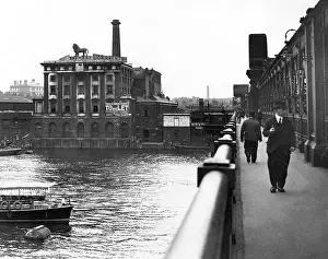 Hungerford: HUNGERFORD BRIDGE