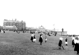 Hunstanton: Hunstanton, Green and Pier 1907