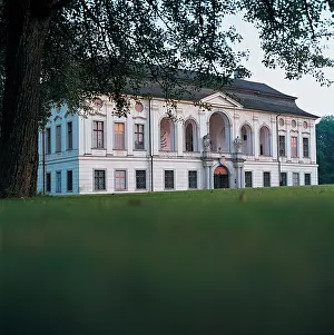 Augustinian: Hunting lodge in Hohenbrunn