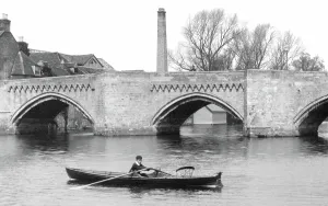 Huntingdon: Huntingdon, Rowing by the Old Bridge 1898