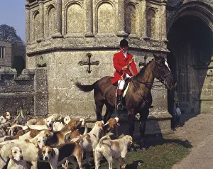Bodmin: Huntsman and foxhounds, Bodmin, Cornwall