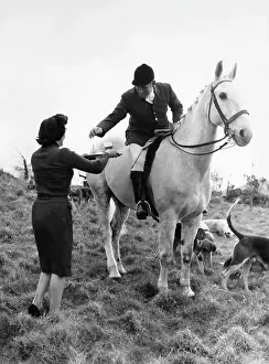 Foxhound: Huntsman takes a stirrup cup