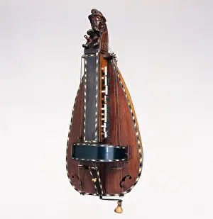 Gurdy: Hurdy-gurdy (Chironda)