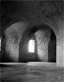Claustrophobic: HURST CASTLE