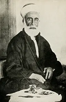 Descendent: Hussein bin Ali, Sharif of Mecca, was a descendant