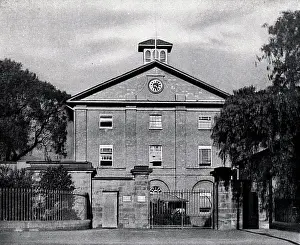Senile: Hyde Park Barracks