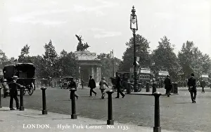 Lampost: Hyde Park Corner, London