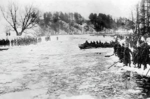 Masuria: Ice breaking work on the Angrapa River, 1914