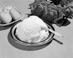 Frt001: Ice Cream Dessert Vanilla Retro