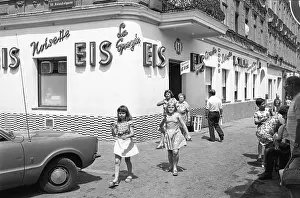 Ices: Ice cream parlor Tichy in Vienna