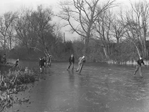 Harborough: ICE SKATING ON A RIVER