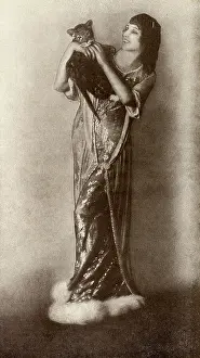 Rubinstein: Ida Rubinstein with her pet tiger