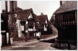 Lesley Bradshaw: IGHTHAM VILLAGE PHOTO
