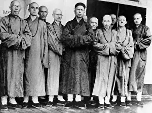 Nuns: Ignaz Trebitsch-Lincoln with monks and nuns on board the Em