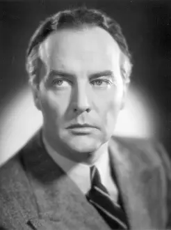 Serenade: Igo Sym in Serenade, 1937