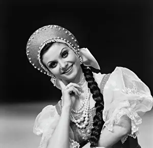 Moiseyev: Igor Moiseyev folk dance ensemble