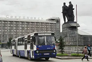 Specialists: Ikarus New Bus