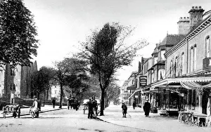 Ilkley: Ilkley The Grove early 1900s
