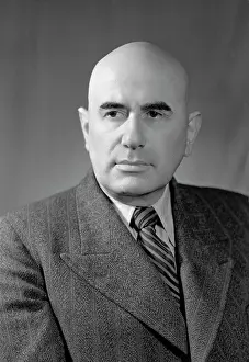 Ilya: Ilya Abramovich Kan