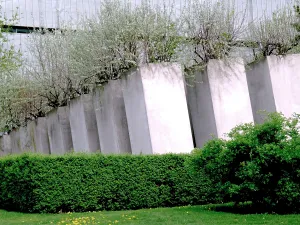 Shoa: IMAGNO Cover Collection. Detail of the Memorial