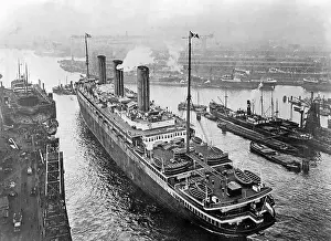 Commissioning: The Imperator leaves Cuxhaven, 1913