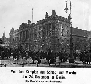 Dots: The Imperial Marstall in Berlin, 1918