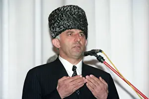 Maskhadov: Inauguration of Aslan Maskhadov, 1997