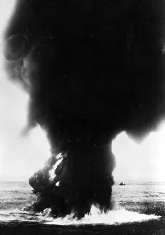 Spreads: Incendiary device at the Western Front, 1917
