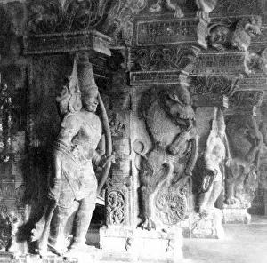 Madurai: India - Madurai Temple early 1900s