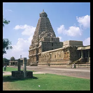 Nadu: INDIA/THANJAUR TEMPLE