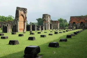 Jami: India, West Bengal, Pandua