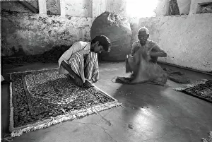 Squat: Indian carpet factory - 2
