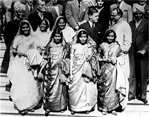 Nautch: INDIAN NAUTCH GIRLS