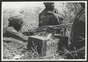 Adopted: Indian soldiers using a Bren gun