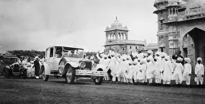 Drives: Indian students welcome the Viceroy