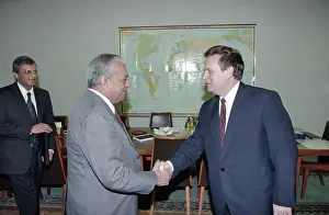 Shakes: Indrajit Gupta visits Russia